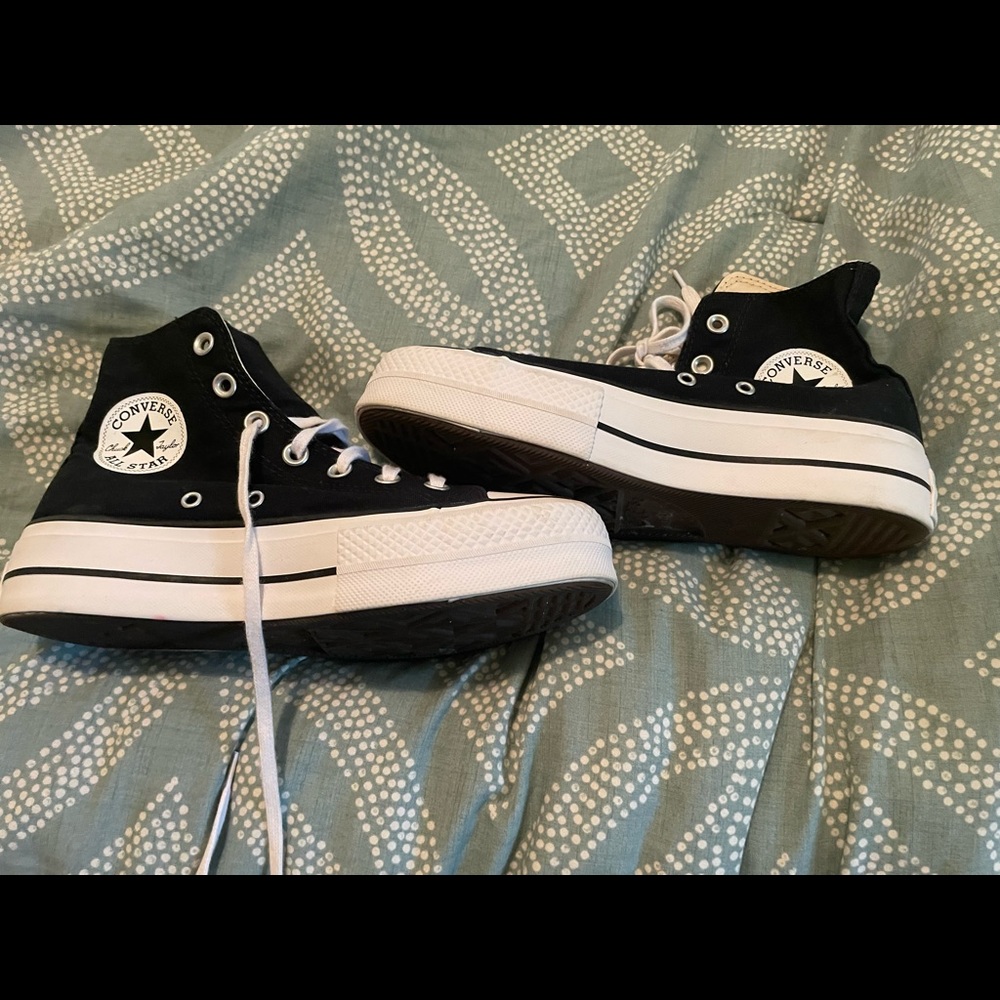 Platform converse sneakers